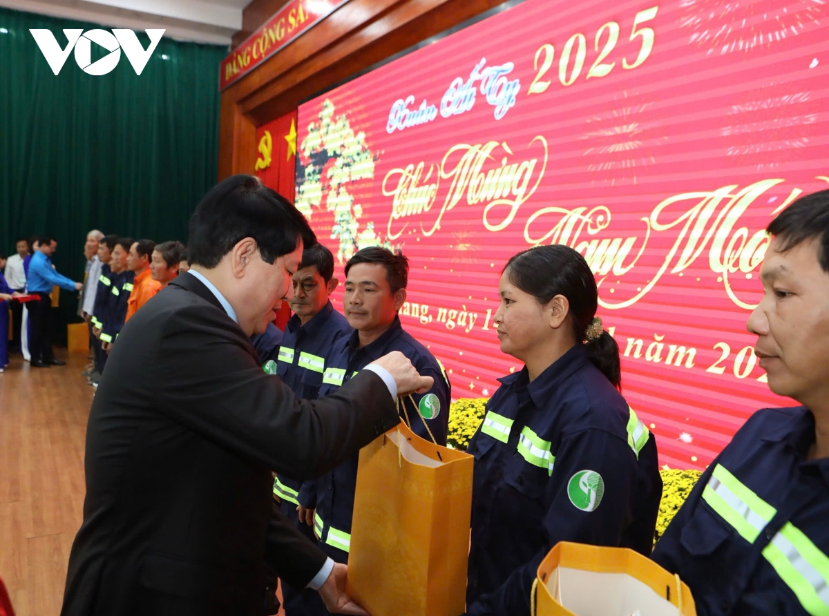 chủ tịch nước thăm, chúc tết đảng bộ, chính quyền và nhân dân kiên giang hình ảnh 4 chu tich nuoc tham, chuc tet dang bo, chinh quyen va nhan dan kien giang hinh anh 4