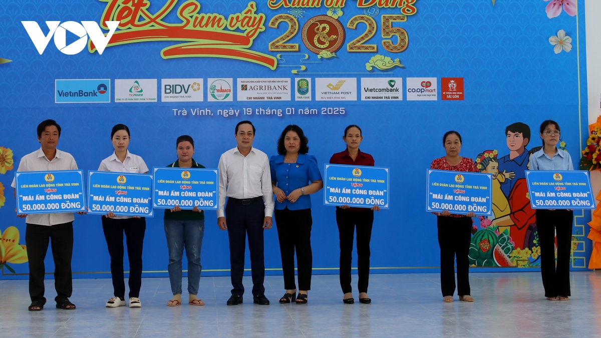 tết sum vầy - chợ tết công đoàn mang tết đến sớm với đoàn viên, người lao động hình ảnh 1 tet sum vay - cho tet cong doan mang tet den som voi doan vien, nguoi lao dong hinh anh 1