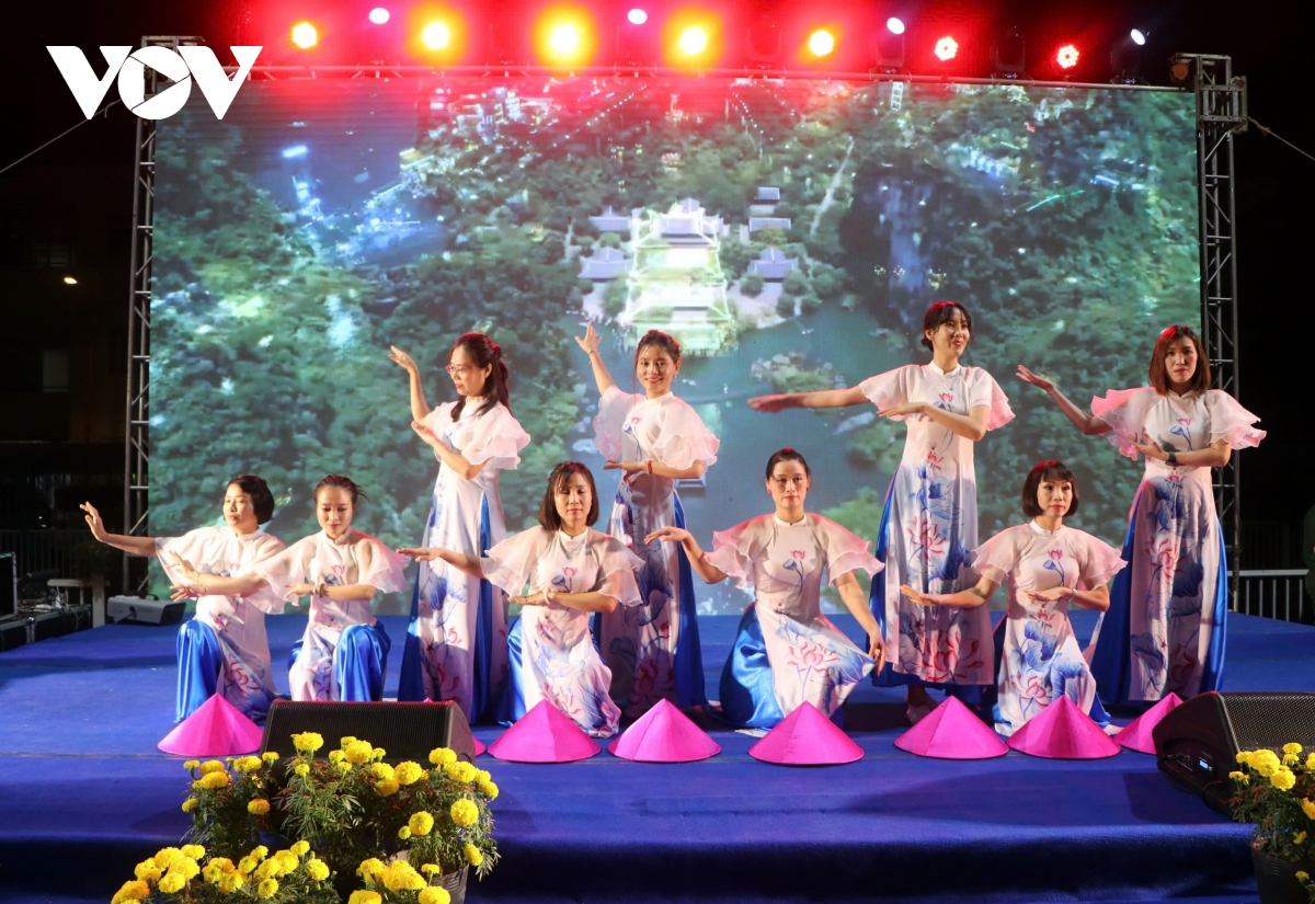 cộng đồng bà con người việt tại campuchia chung vui đón tết Ất tỵ 2025 hình ảnh 5 cong dong ba con nguoi viet tai campuchia chung vui don tet At ty 2025 hinh anh 5