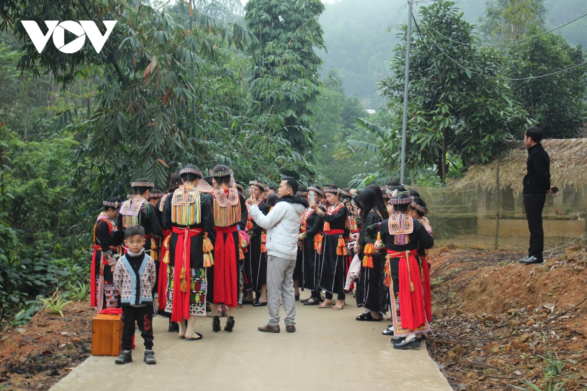 nét đẹp văn hóa trong đón tết nguyên đán của người dao đỏ yên bái hình ảnh 3 net dep van hoa trong don tet nguyen dan cua nguoi dao do yen bai hinh anh 3