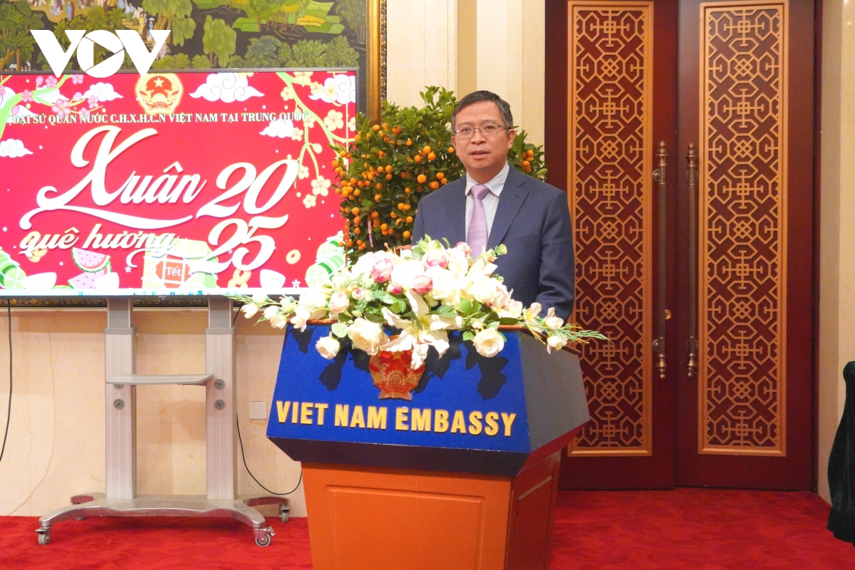 Đầm ấm gặp mặt xuân quê hương 2025 tại trung quốc hình ảnh 1 Dam am gap mat xuan que huong 2025 tai trung quoc hinh anh 1
