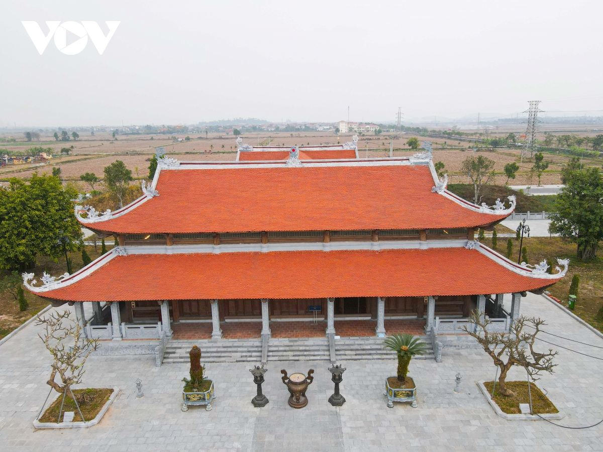 Đền thờ danh nhân nguyễn cao ở bắc ninh bị nứt tường, xuống cấp sau 2 năm hình ảnh 2 Den tho danh nhan nguyen cao o bac ninh bi nut tuong, xuong cap sau 2 nam hinh anh 2
