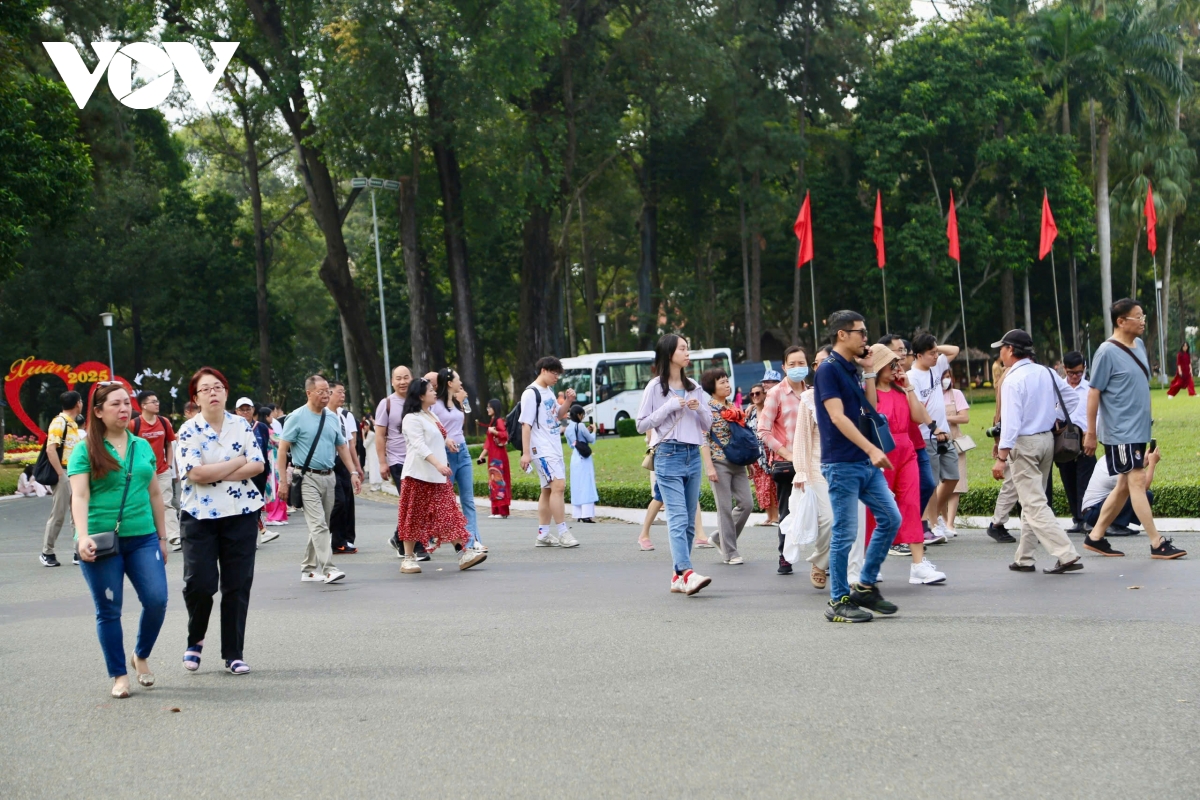 người dân tp.hcm có nhiều lựa chọn hoạt động vui tết ở các điểm du lịch hình ảnh 5 nguoi dan tp.hcm co nhieu lua chon hoat dong vui tet o cac diem du lich hinh anh 5