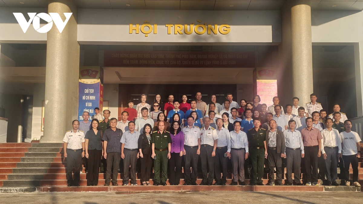 vùng 5 hải quân thăm, chúc tết quân dân các đảo tây nam hình ảnh 3 vung 5 hai quan tham, chuc tet quan dan cac dao tay nam hinh anh 3