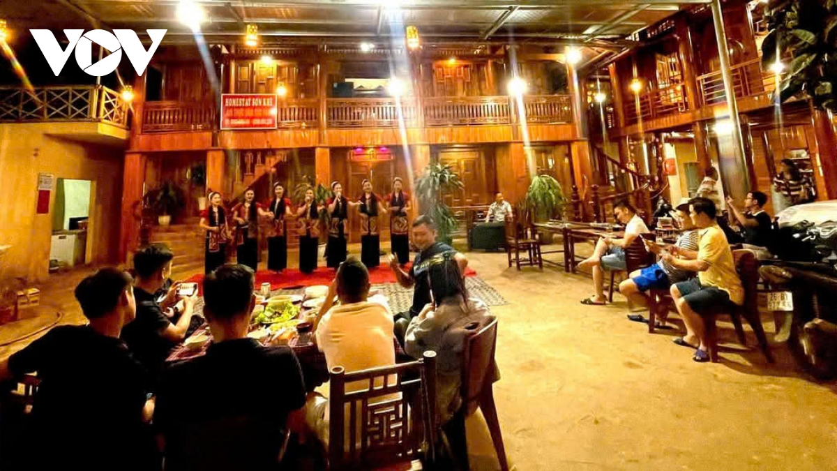 người dân hua la vững tin vượt nghèo từ thay đổi nếp nghĩ, cách làm hình ảnh 4 nguoi dan hua la vung tin vuot ngheo tu thay doi nep nghi, cach lam hinh anh 4