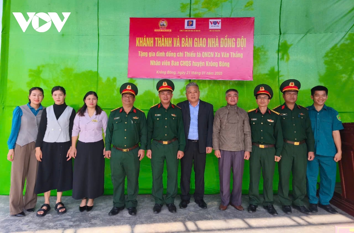 VOV Tây Nguyên trao nhà đồng đội tặng quân nhân có hoàn cảnh khó khăn