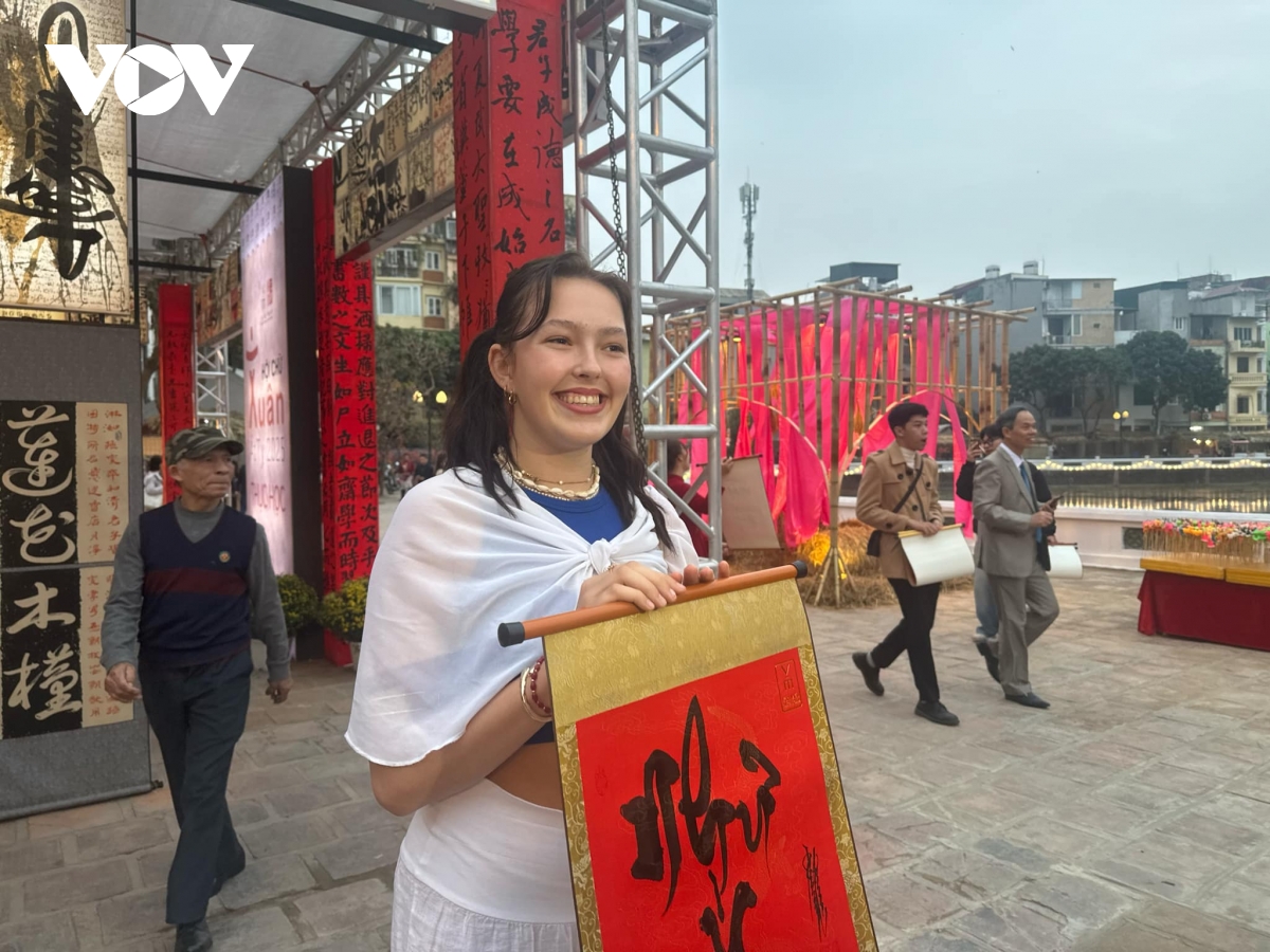 hoi chu xuan At ty khong gian van hoa hap dan nhung ngay dau xuan hinh anh 4