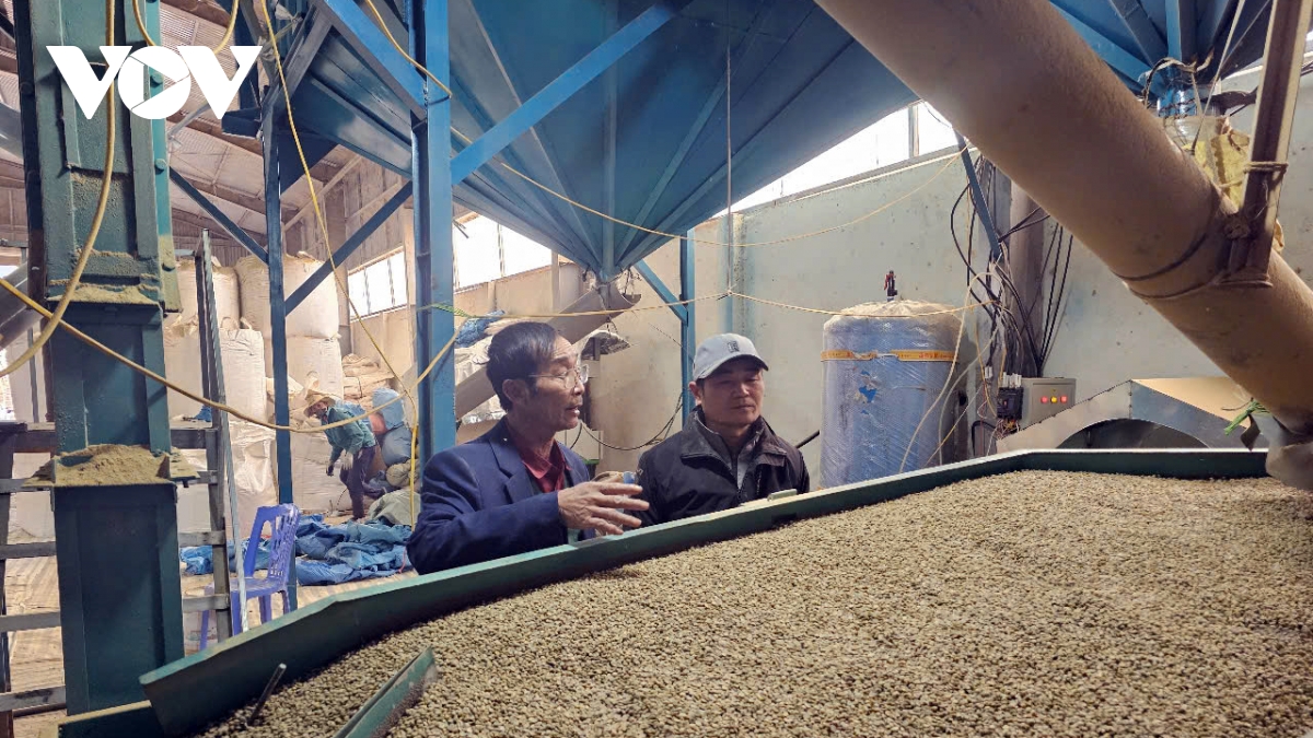người dân hua la vững tin vượt nghèo từ thay đổi nếp nghĩ, cách làm hình ảnh 2 nguoi dan hua la vung tin vuot ngheo tu thay doi nep nghi, cach lam hinh anh 2