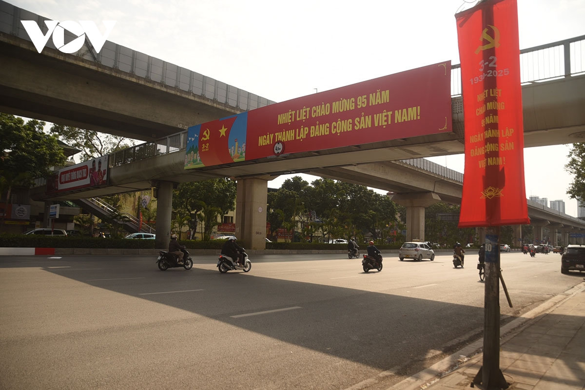 ngày 29 tết, đường phố hà nội vắng phương tiện, cao tốc thông thoáng hình ảnh 7 ngay 29 tet, duong pho ha noi vang phuong tien, cao toc thong thoang hinh anh 7