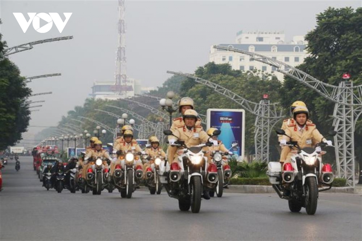 Thủ tướng chỉ đạo tăng cường bảo đảm an toàn giao thông dịp Tết Nguyên đán