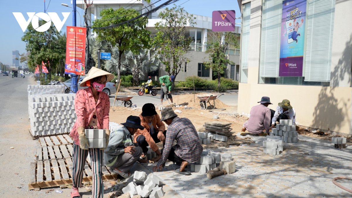 tren nhung cong truong hoi ha don tet tai tphcm hinh anh 1