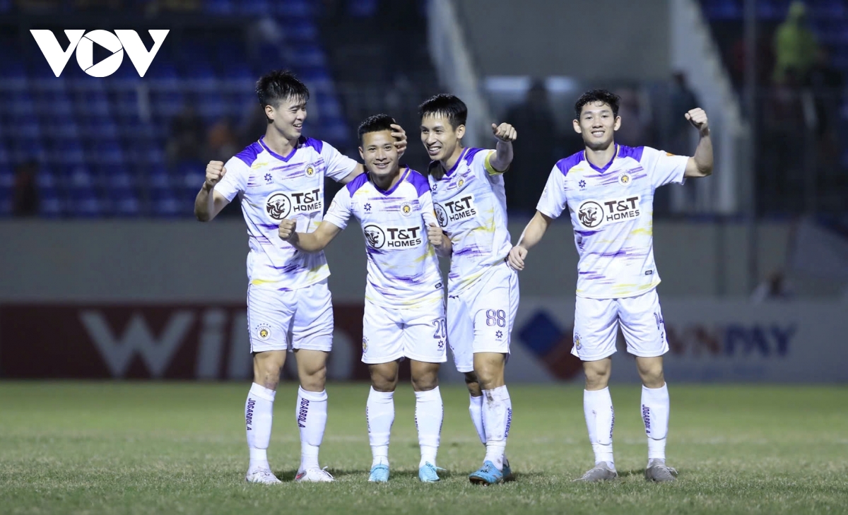 ket qua vong 10 v-league 24 25 nam Dinh khoc han, ha noi fc vao top 4 hinh anh 1