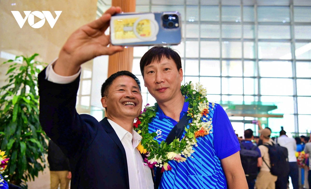 thu thach lon cho doi hlv kim sang sik sau asean cup 2024 hinh anh 1