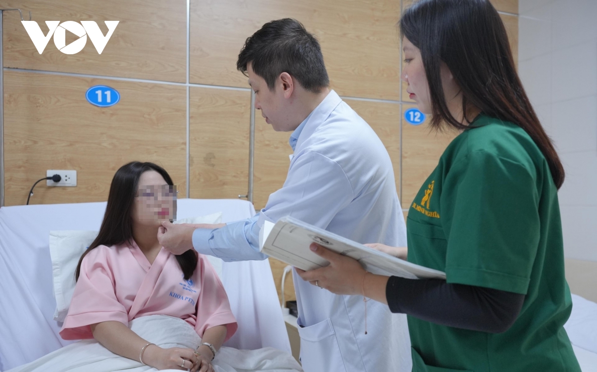 Đừng vội làm đẹp cấp tốc mà mất luôn tết hình ảnh 2 Dung voi lam dep cap toc ma mat luon tet hinh anh 2