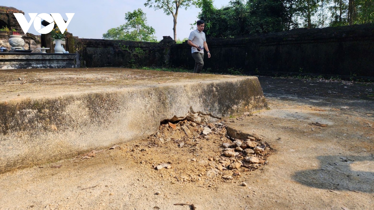 lăng chúa nguyễn phúc khoát bị kẻ gian đào trộm hình ảnh 1 lang chua nguyen phuc khoat bi ke gian dao trom hinh anh 1