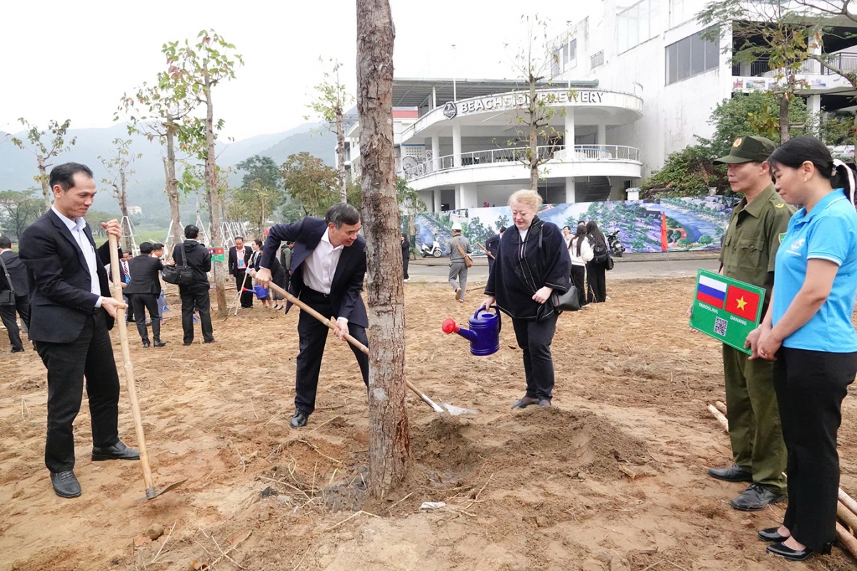 150 đại biểu quốc tế tham quan, trải nghiệm văn hóa tại Đà nẵng hình ảnh 1 150 dai bieu quoc te tham quan, trai nghiem van hoa tai Da nang hinh anh 1
