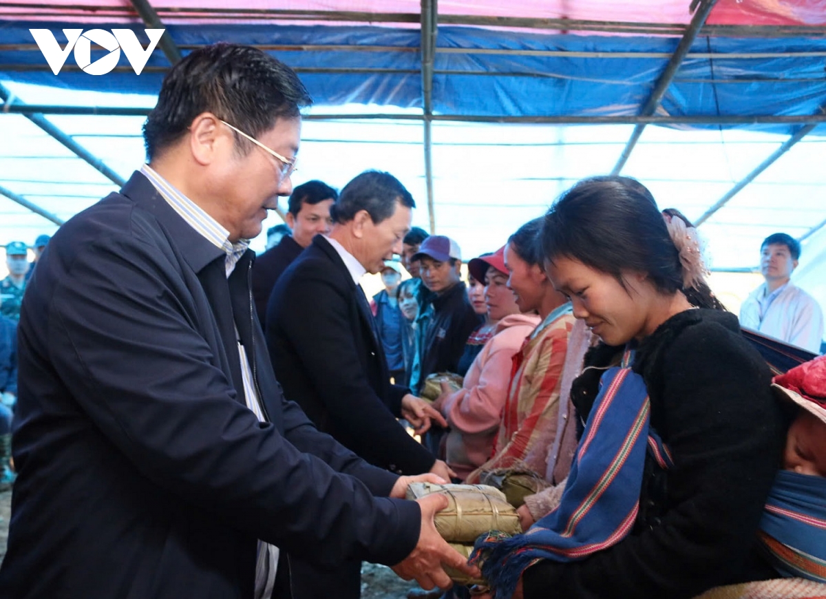 kon tum đưa tết đến vùng sâu, vùng dân tộc thiểu số hình ảnh 2 kon tum dua tet den vung sau, vung dan toc thieu so hinh anh 2