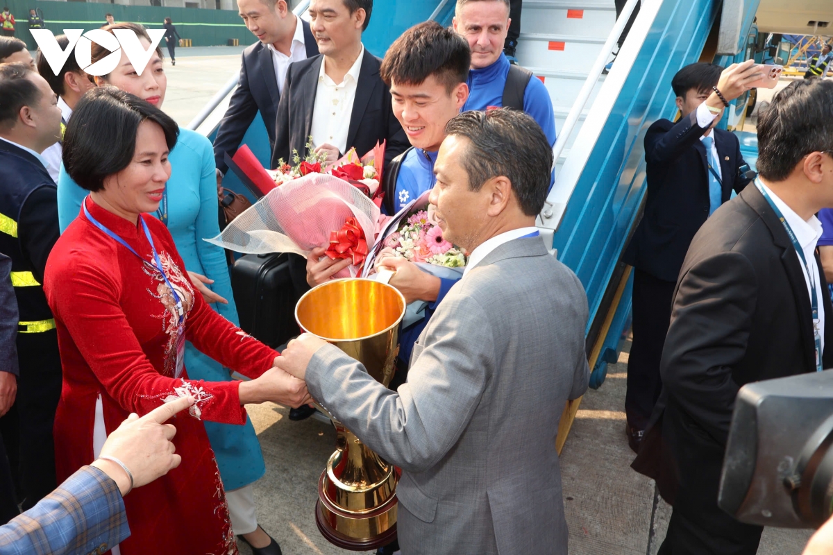 vo dich asean cup 2024, Dt viet nam duoc thu tuong vinh danh hinh anh 66