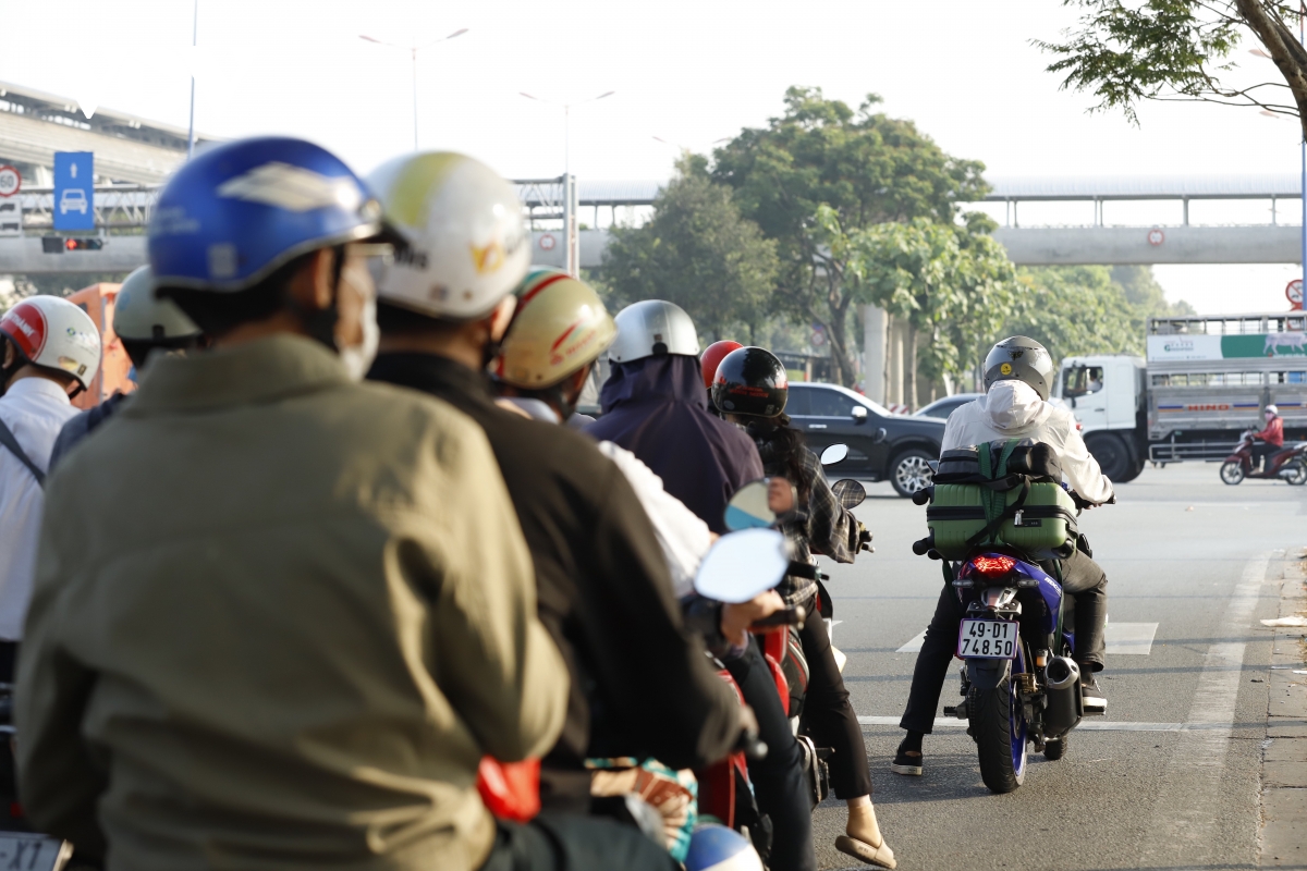 giao thong tp.hcm da thong thoang, de chiu hon hinh anh 5