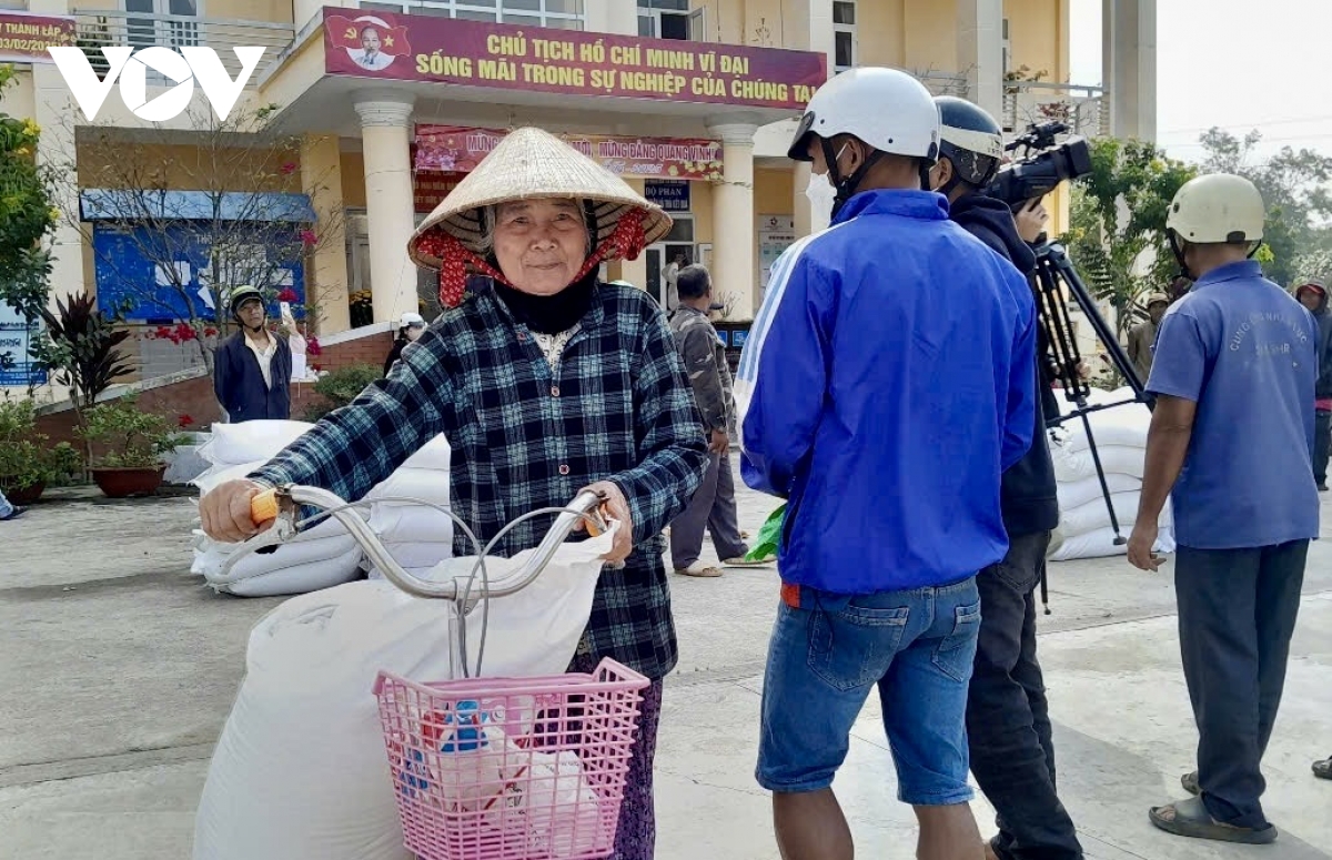 Đắk Lắk cấp gần 900 tấn gạo hỗ trợ người dân trước Tết Ất Tỵ