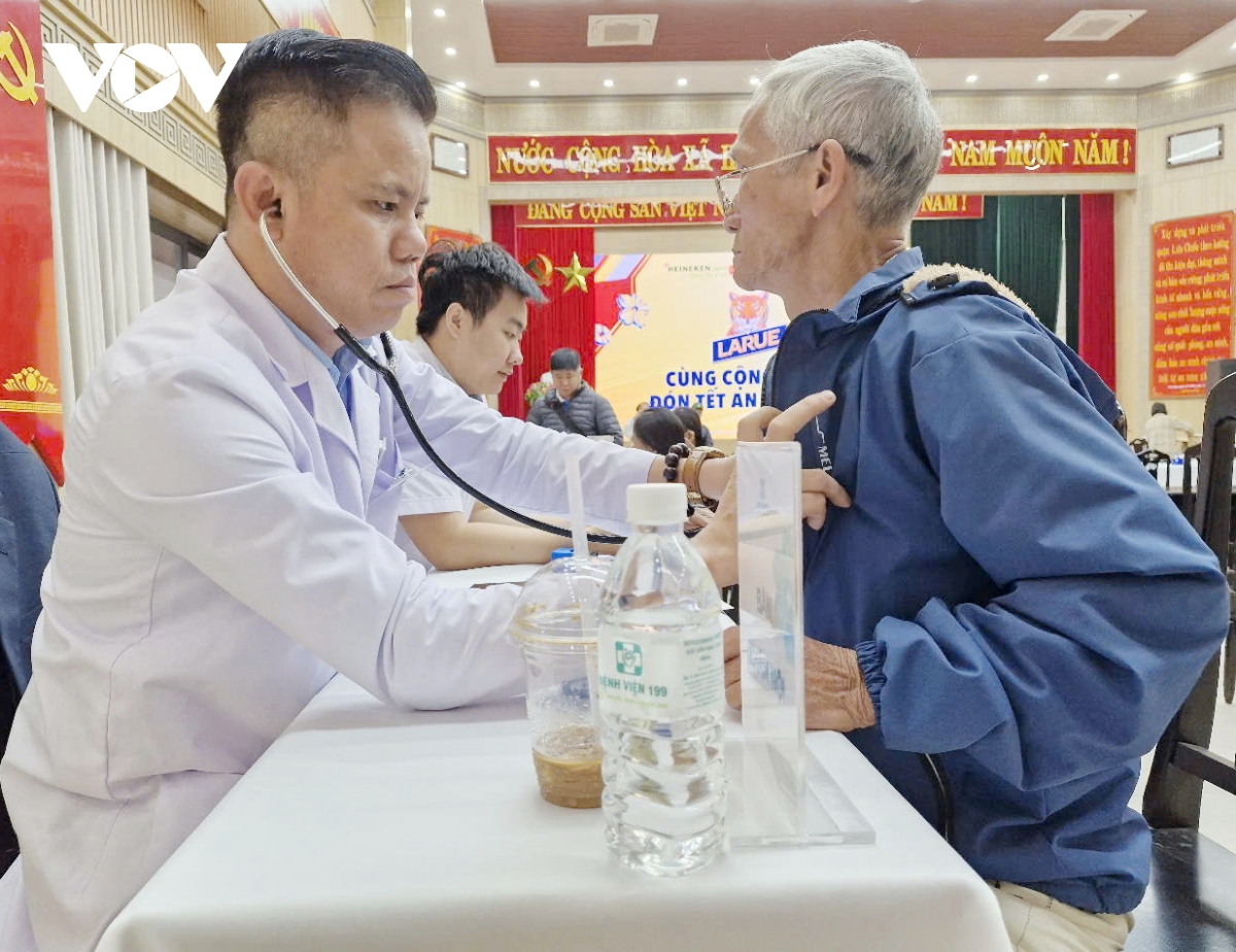 hội chữ thập đỏ Đà nẵng tổ chức chương trình cùng cộng đồng đón tết an vui hình ảnh 4 hoi chu thap do Da nang to chuc chuong trinh cung cong dong don tet an vui hinh anh 4