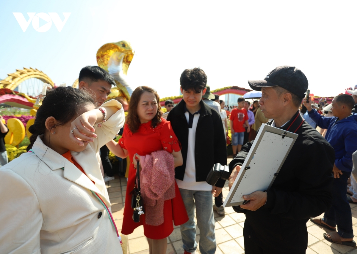 du xuân đường hoa, check-in linh vật Ất tỵ 2025 ở thành phố Đà nẵng hình ảnh 4 du xuan duong hoa, check-in linh vat At ty 2025 o thanh pho Da nang hinh anh 4