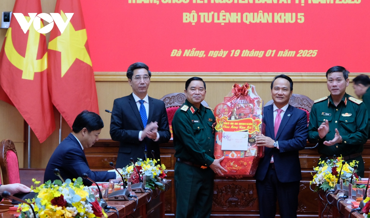 phó thủ tướng thường trực chính phủ nguyễn hòa bình thăm, chúc tết quân khu 5 hình ảnh 7 pho thu tuong thuong truc chinh phu nguyen hoa binh tham, chuc tet quan khu 5 hinh anh 7