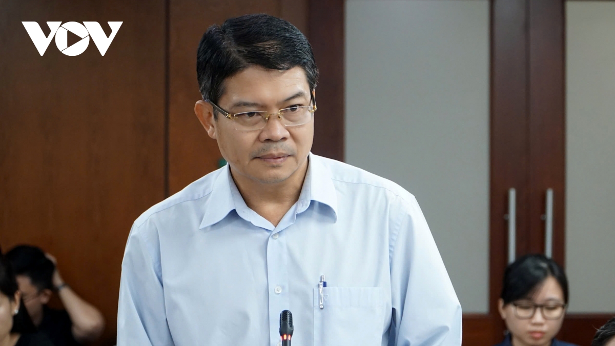 công an tp.hcm trả lời về tình huống nhường đường cho xe cứu thương hình ảnh 3 cong an tp.hcm tra loi ve tinh huong nhuong duong cho xe cuu thuong hinh anh 3