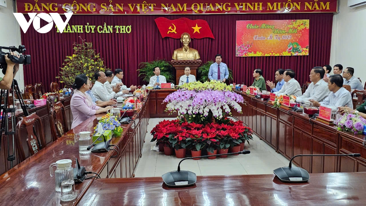 chủ tịch quốc hội trần thanh mẫn làm việc với ban thường vụ thành ủy cần thơ hình ảnh 2 chu tich quoc hoi tran thanh man lam viec voi ban thuong vu thanh uy can tho hinh anh 2