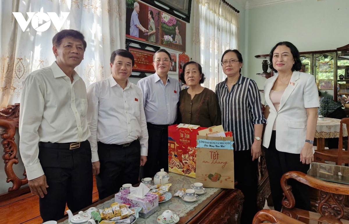 phó chủ tịch quốc hội nguyễn Đức hải thăm, tặng quà tết tại tỉnh sóc trăng hình ảnh 6 pho chu tich quoc hoi nguyen Duc hai tham, tang qua tet tai tinh soc trang hinh anh 6