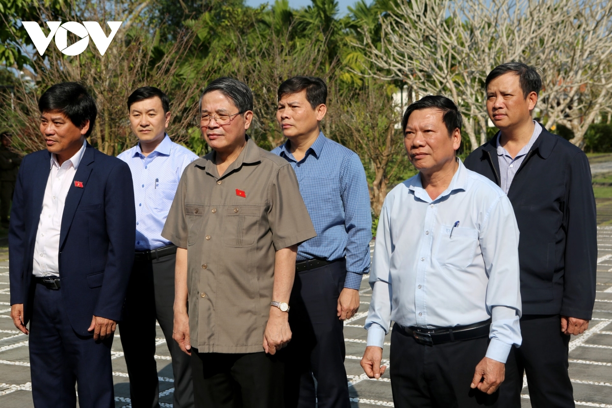 phó chủ tịch quốc hội nguyễn Đức hải thăm, tặng quà tết tại quảng nam hình ảnh 1 pho chu tich quoc hoi nguyen Duc hai tham, tang qua tet tai quang nam hinh anh 1