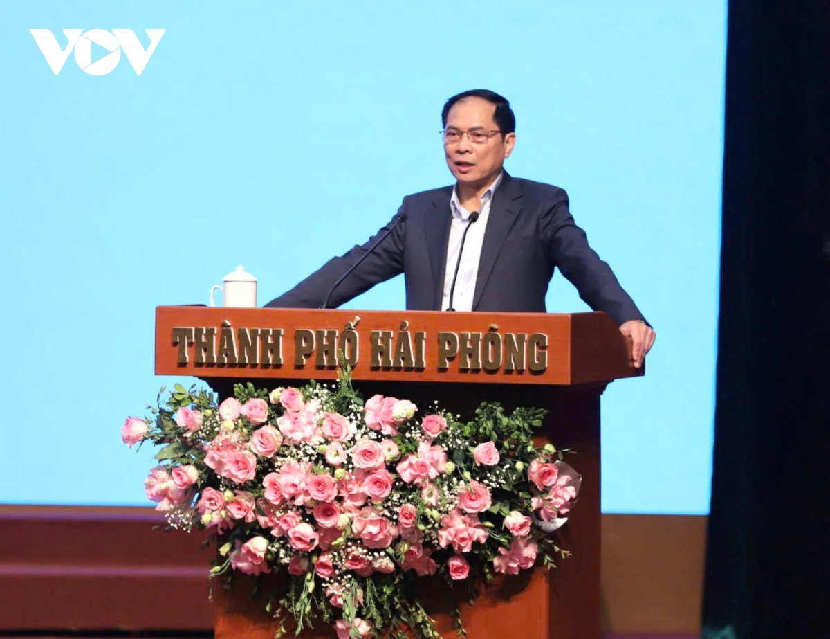 lãnh đạo đảng, nhà nước và tỉnh thành tặng quà nhân dịp tết nguyên đán hình ảnh 4 lanh dao dang, nha nuoc va tinh thanh tang qua nhan dip tet nguyen dan hinh anh 4