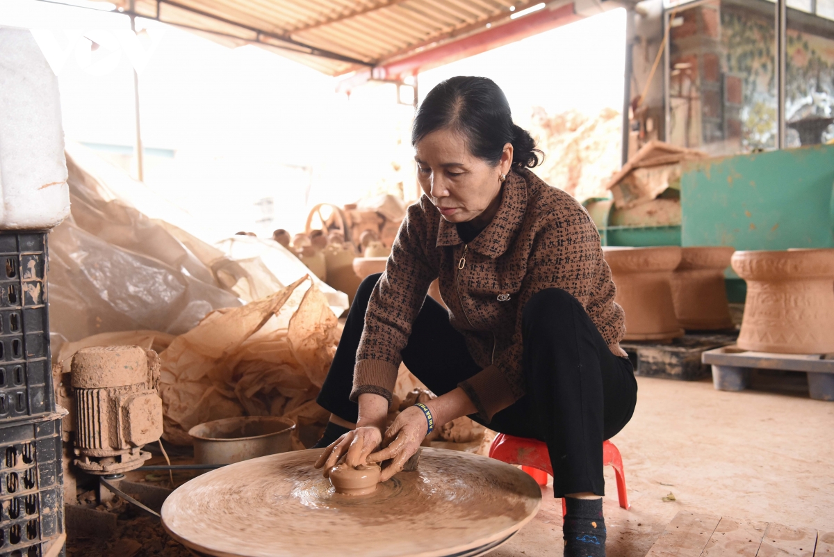 huong di moi cho lang nghe gom phu lang o bac ninh hinh anh 3