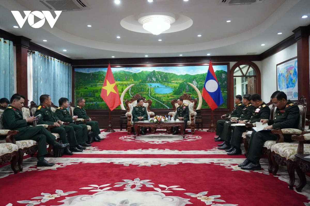 Việt Nam giúp đỡ Lào xây dựng lực lượng gìn giữ hòa bình Liên Hợp Quốc