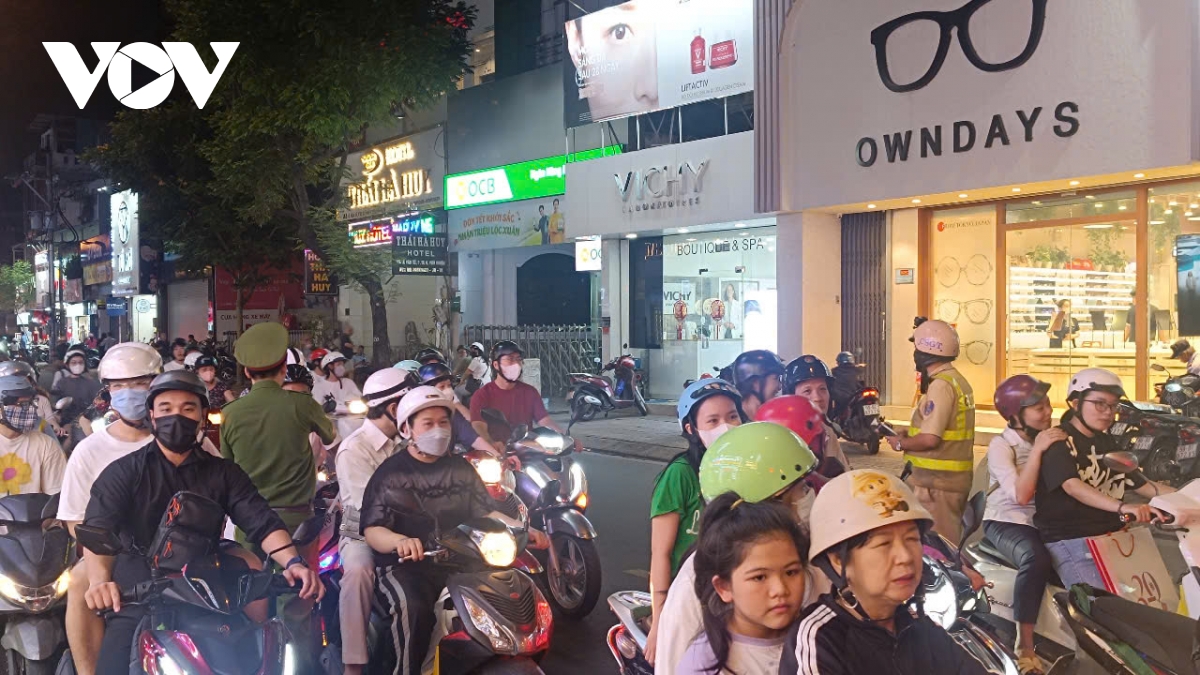 kiểm tra 265 trường hợp, chỉ 3 người vi phạm nồng độ cồn tại tp.hcm hình ảnh 5 kiem tra 265 truong hop, chi 3 nguoi vi pham nong do con tai tp.hcm hinh anh 5