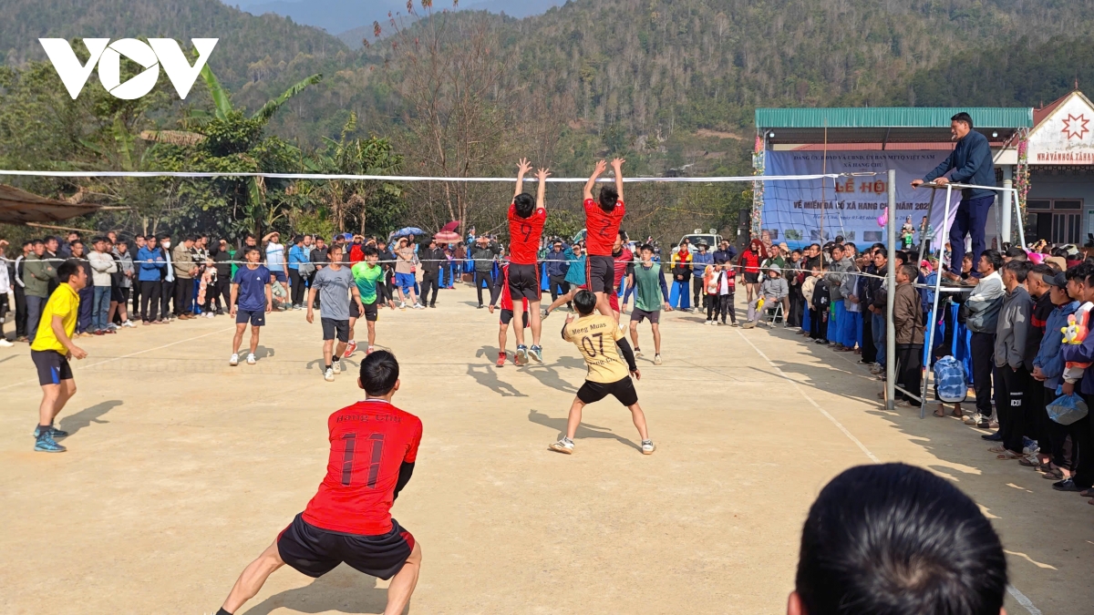 Độc đáo lễ hội về miền đá cổ hang chú hình ảnh 7 Doc dao le hoi ve mien da co hang chu hinh anh 7