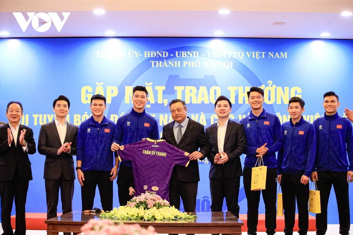 bau hien thuong 4,4 ty dong cho cau thu ha noi fc va cahn vo dich asean cup 2024 hinh anh 1