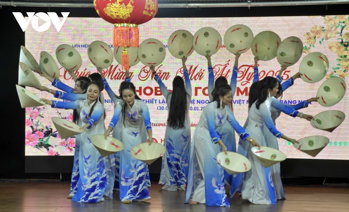 xuân quê hương 2025 kết nối cộng đồng người việt nam tại nga hình ảnh 5 xuan que huong 2025 ket noi cong dong nguoi viet nam tai nga hinh anh 5