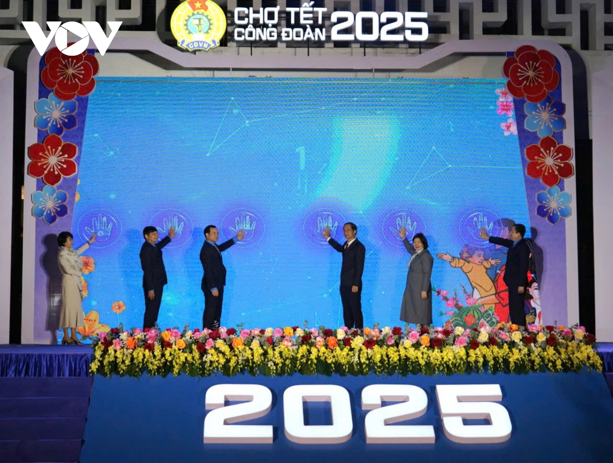khai mạc chợ tết công đoàn toàn quốc năm 2025 hình ảnh 1 khai mac cho tet cong doan toan quoc nam 2025 hinh anh 1