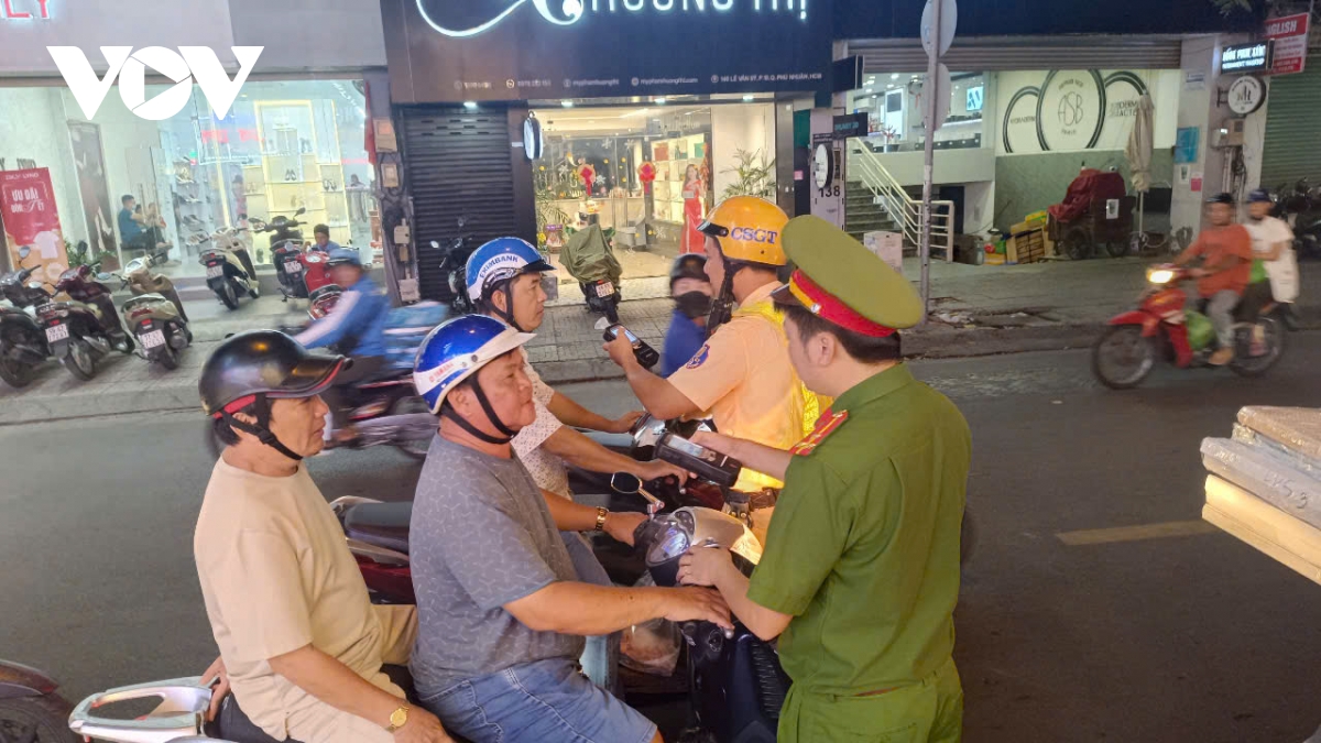 kiểm tra 265 trường hợp, chỉ 3 người vi phạm nồng độ cồn tại tp.hcm hình ảnh 1 kiem tra 265 truong hop, chi 3 nguoi vi pham nong do con tai tp.hcm hinh anh 1