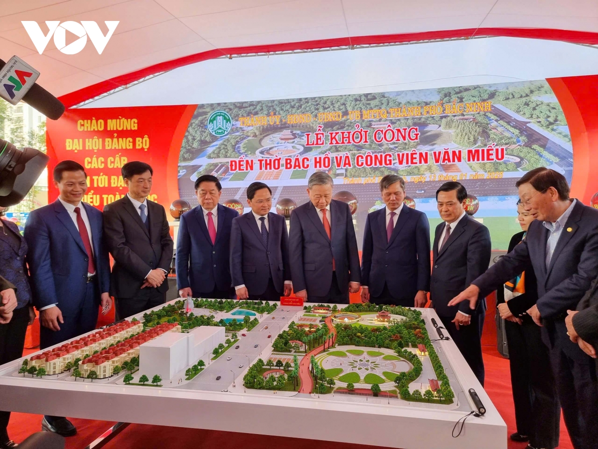 Anh tong bi thu to lam du le khoi cong Den tho bac ho va cong vien van mieu hinh anh 9