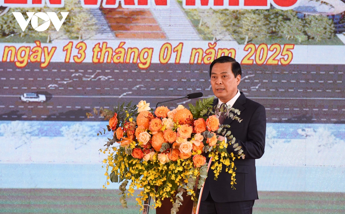 Anh tong bi thu to lam du le khoi cong Den tho bac ho va cong vien van mieu hinh anh 4