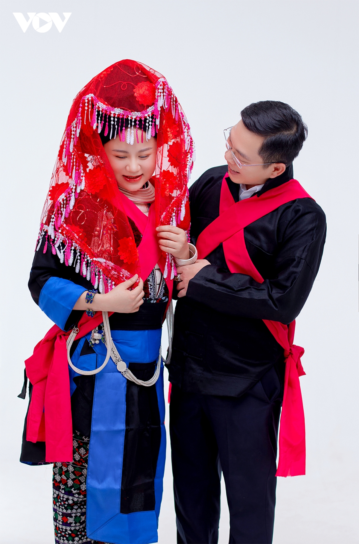tẩn mý xuân người giữ lửa văn hóa dao khâu qua nghề thêu may hình ảnh 5 tan my xuan nguoi giu lua van hoa dao khau qua nghe theu may hinh anh 5