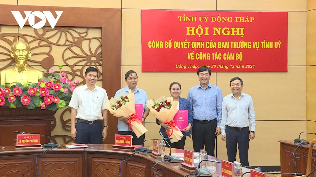 tinh gọn bộ máy hiệu lực, hiệu quả - quyết tâm từ vùng đất sen hồng hình ảnh 3 tinh gon bo may hieu luc, hieu qua - quyet tam tu vung dat sen hong hinh anh 3