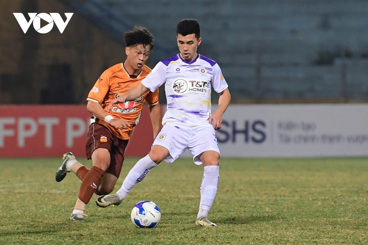 ket qua v-league hom nay 24 1 hagl thang ha noi fc trong tran dau dien ro vi var hinh anh 17