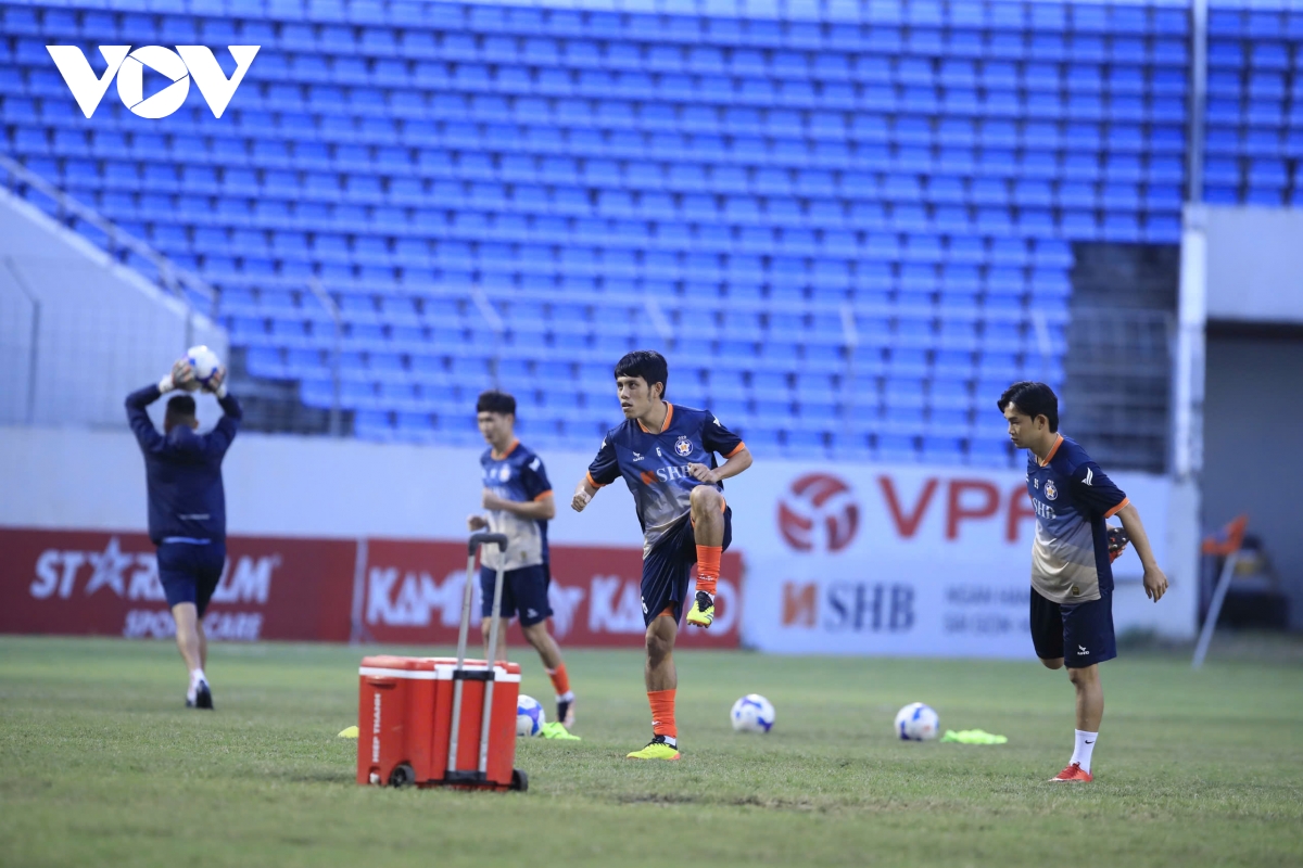kết quả vòng 10 v-league 24 25 nam Định khóc hận, hà nội fc vào tốp 4 hình ảnh 12 ket qua vong 10 v-league 24 25 nam Dinh khoc han, ha noi fc vao top 4 hinh anh 12