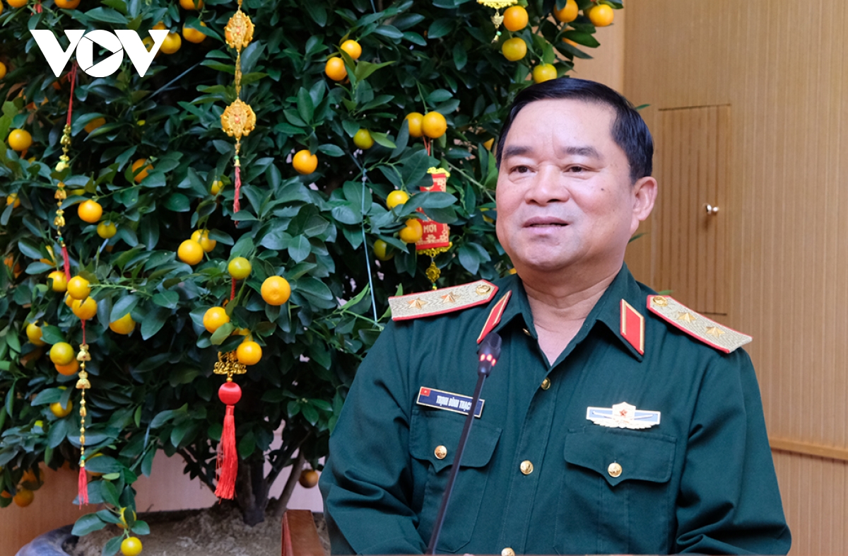 phó thủ tướng thường trực chính phủ nguyễn hòa bình thăm, chúc tết quân khu 5 hình ảnh 2 pho thu tuong thuong truc chinh phu nguyen hoa binh tham, chuc tet quan khu 5 hinh anh 2