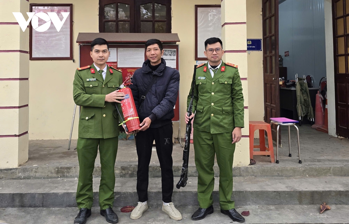 Cao Bằng: Đổi vũ khí lấy bình chữa cháy