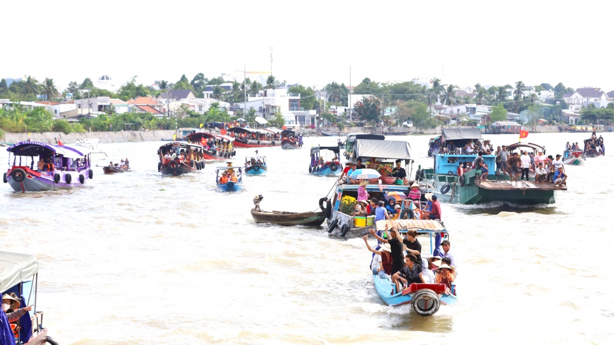 cho noi cai rang doi moi san pham chao don du khach hinh anh 13