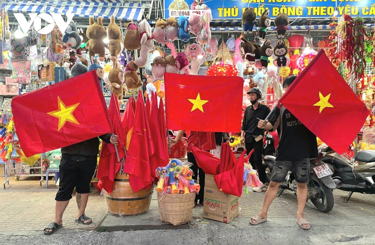 nguoi dan ca nuoc do ra duong an mung Dt viet nam thang thai lan chung ket asean cup hinh anh 23